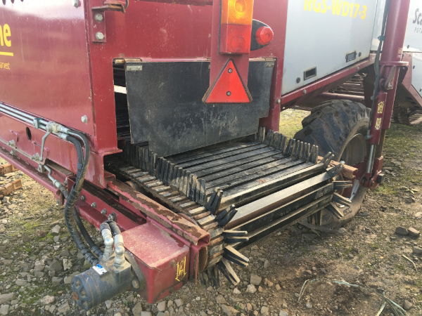 USED WD17-3 SCANSTONE WINDROWER